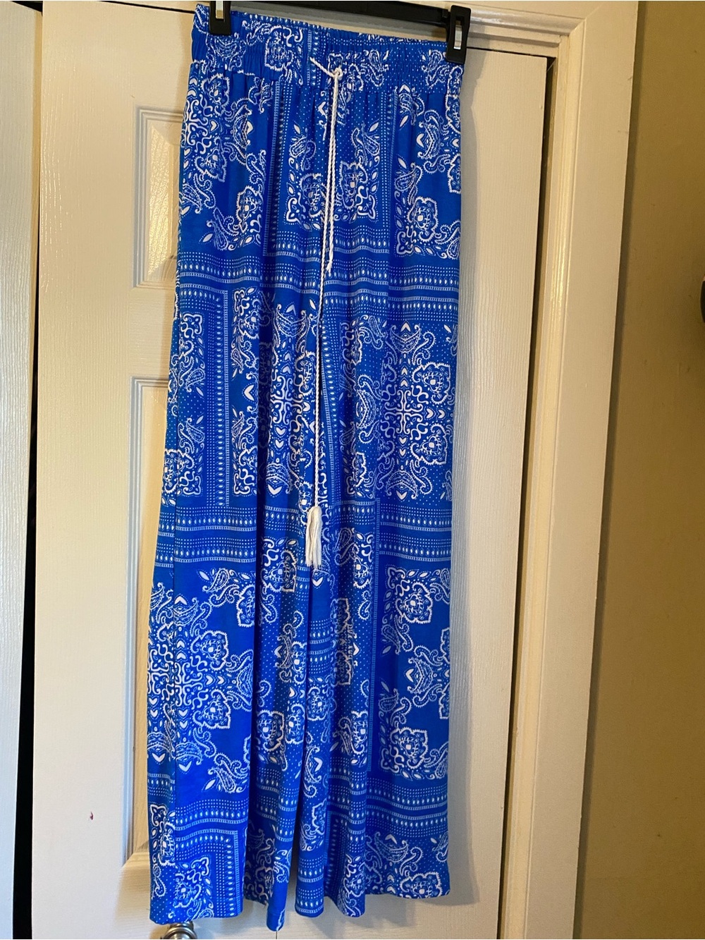 new directions Royal Blue & White Paisley Wide Leg Pants